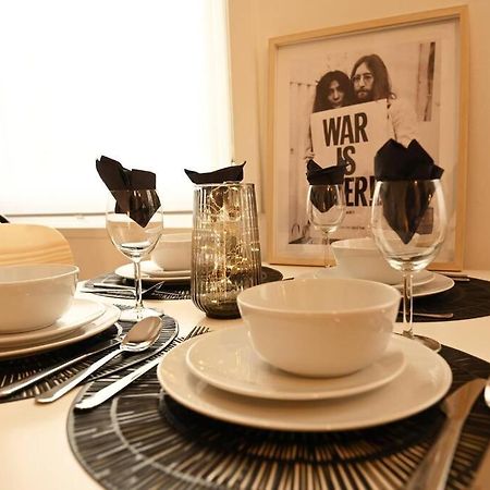Ferienwohnung Stylish Duplex In The Heart Of Brussels Centre Exterior foto