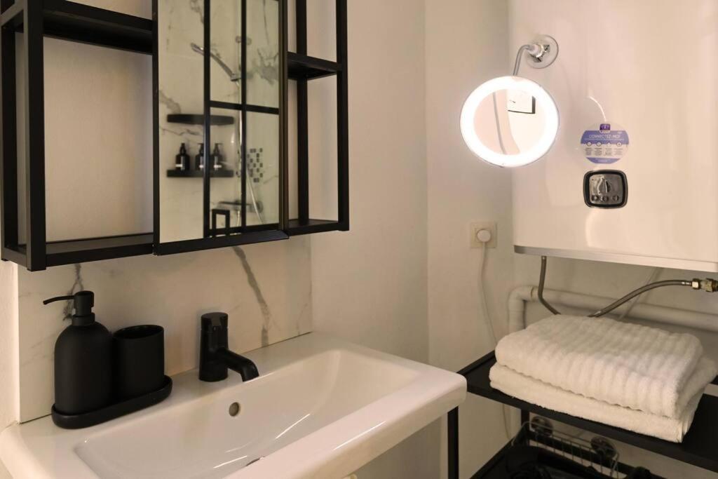 Ferienwohnung Stylish Duplex In The Heart Of Brussels Centre Exterior foto